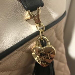 Beautiful Like-New, Authentic Betsy Johnson bag!